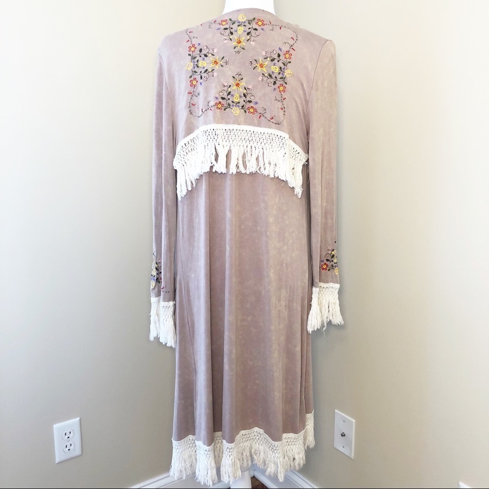POL Embroidered Fringe Trimmed Duster/Kimono - S